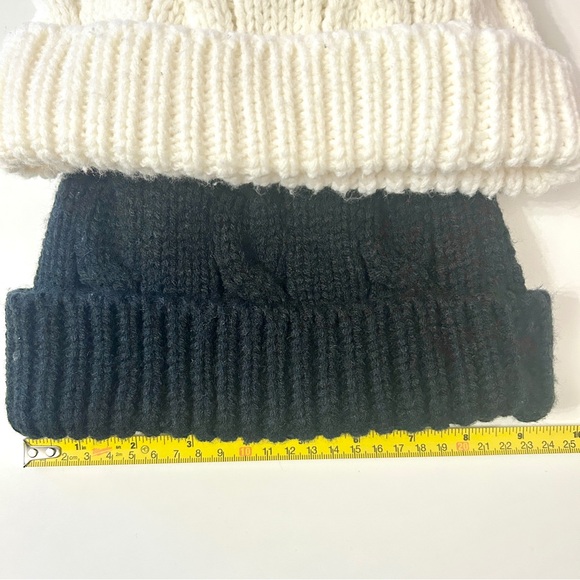 EUC LA Express 2 cable knit toques black and white winter hats with pompom ball - Picture 6 of 6